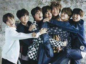 Lagu K-Pop Pilihan Pekan Ini Lagu K-Pop Pilihan Pekan Ini