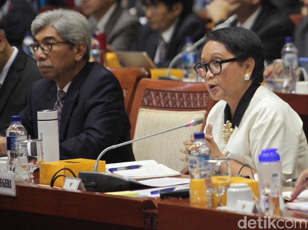 RI Masih Upayakan Ambil Alih Ruang Kendali Udara dari Singapura RI Masih Upayakan Ambil Alih Ruang Kendali Udara dari Singapura