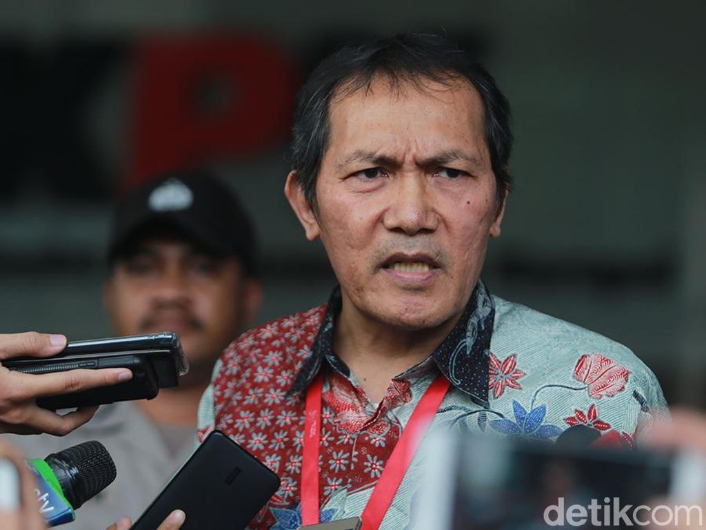Saut Titip Sepeda ke Firli cs untuk Siapa Pun yang Ungkap Kasus Novel Saut Titip Sepeda ke Firli cs untuk Siapa Pun yang Ungkap Kasus Novel