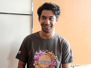 Sandang Predikat Aktor Bagus, Ini Ketakutan Reza Rahadian