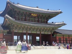 Maaf Tokyo, Turis China Pilih Seoul di Hari Golden Week