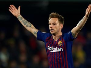 Rumor Transfer: Milan Bersaing dengan Inter Kejar Rakitic Rumor Transfer: Milan Bersaing dengan Inter Kejar Rakitic