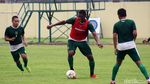 Persebaya Berlatih Jelang Hadapi Madura United