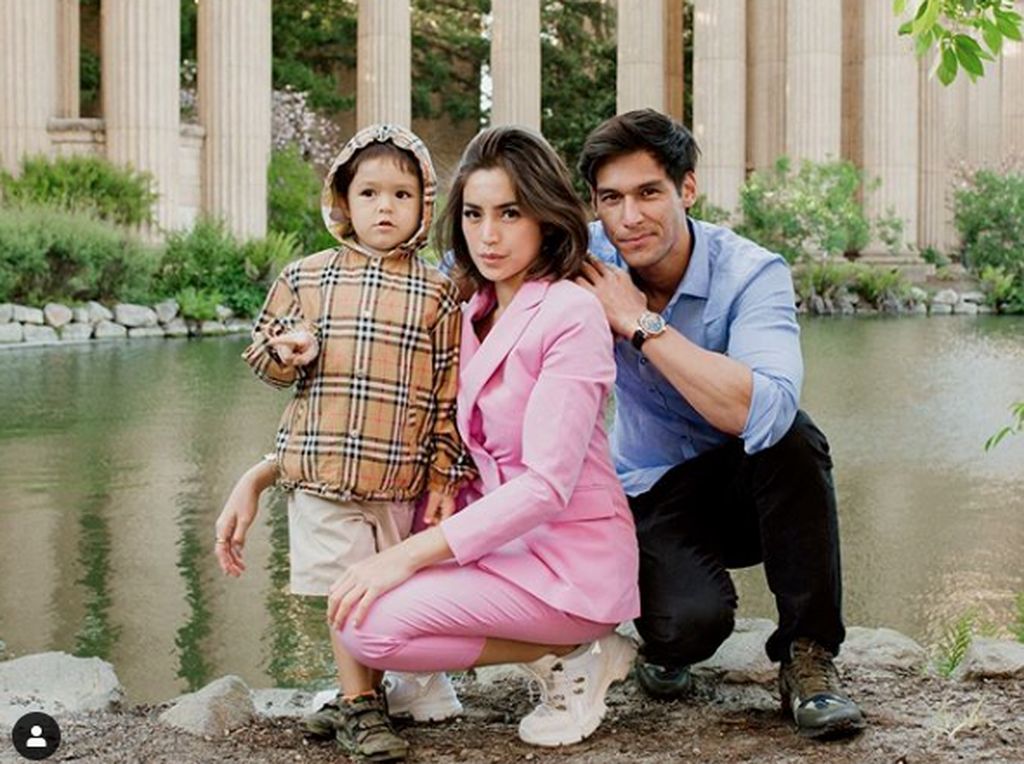 Waduh! El Barack Tagih Adik ke Jessica Iskandar Waduh! El Barack Tagih Adik ke Jessica Iskandar