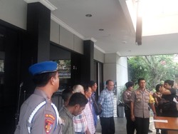 Janjikan Urus SIM Rp 800 Ribu Tanpa Tes, 5 Calo di Bekasi Diciduk