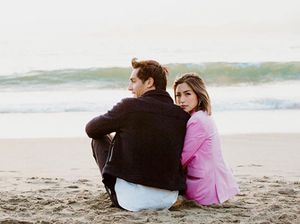 Kamu Tamu Undangan Jedar? Siapkan Pakaian Terbaik karena Ada Hadiahnya Lho