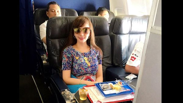 Sebelum Tersandung Kasus Narkoba, Ini Pose Kulineran Roro Fitria yang Hits