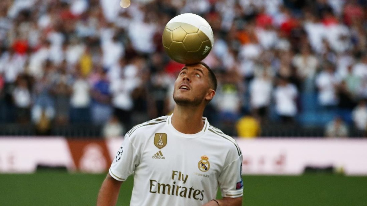 Eden Hazard resmi memakai nomor 7 di Real Madrid. (Foto: Sergio Perez/REUTERS)