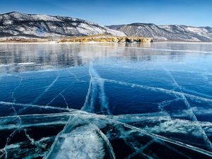 Foto: Danau Tertua Dunia yang Membeku Foto: Danau Tertua Dunia yang Membeku