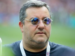Raiola Sengat MU: Maradona dan Pele Akan Hancur di Sana