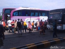 Pemudik Keluhkan Harga Tiket Bus di Kudus Masih Tinggi