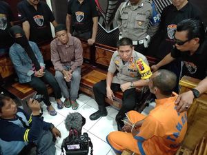 Istri Digadai Suami Rp 250 Juta Disuruh Jadi Adik Ipar untuk Tipu Hartono Istri Digadai Suami Rp 250 Juta Disuruh Jadi Adik Ipar untuk Tipu Hartono