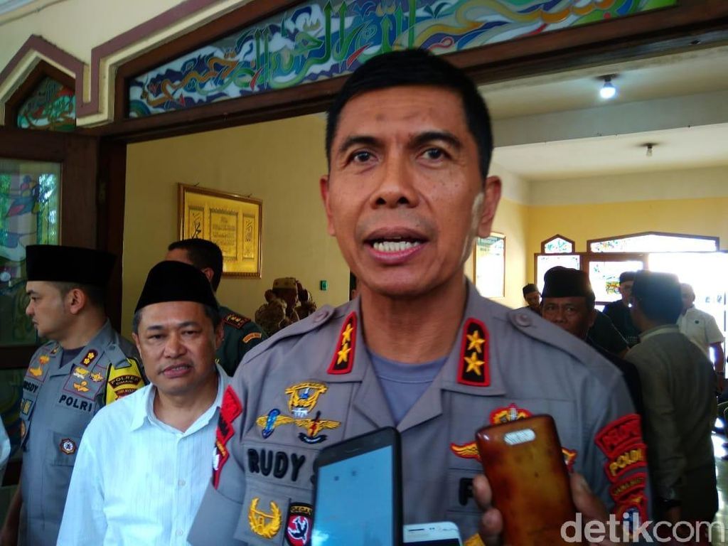 Kapolda Jabar Yakin Sidang Sengketa Pilpres Berakhir dengan Aman Kapolda Jabar Yakin Sidang Sengketa Pilpres Berakhir dengan Aman