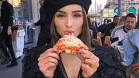Kulinerannya Olivia Culpo, Mantan Nick Jonas yang Jadi Perempuan Terseksi 2019
