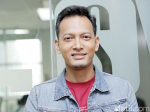 Main di Satria Dewa: Gatotkaca, Fedi Nuril Tanya soal Poligami Main di Satria Dewa: Gatotkaca, Fedi Nuril Tanya soal Poligami