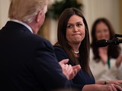 Eks Jubir Trump Terpilih Jadi Gubernur Arkansas dalam Pemilu Sela AS