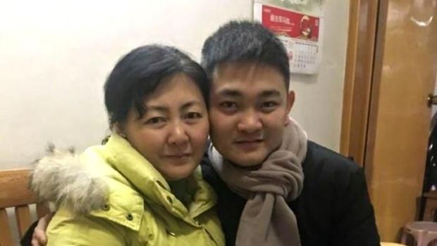 Liu dan ibu kandungnya
