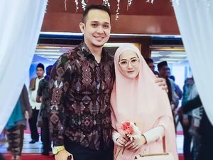 7 Tahun Menanti, Lyra Virna Hamil Anak Pertama 7 Tahun Menanti, Lyra Virna Hamil Anak Pertama