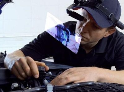 Kacamata Pintar Montir ala Iron Man