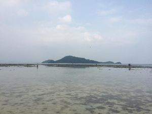 Pantai Sari Ringgung Yang Bikin Mager di Lampung