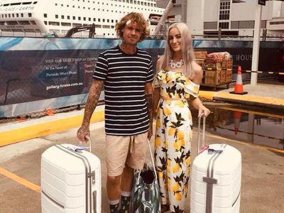 Pasangan Ini Cari Biaya Nikah dengan Mengais Sampah, Hasilkan Rp 86 Juta