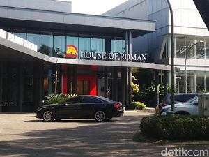 Datang ke Toko Bangunan Mewah, Setya Novanto Mau Bangun Rumah?