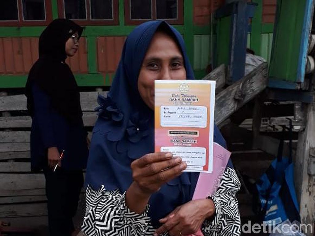 Wow! Berobat di Puskesmas di Dompu NTB Bisa Bayar dengan Sampah Wow! Berobat di Puskesmas di Dompu NTB Bisa Bayar dengan Sampah