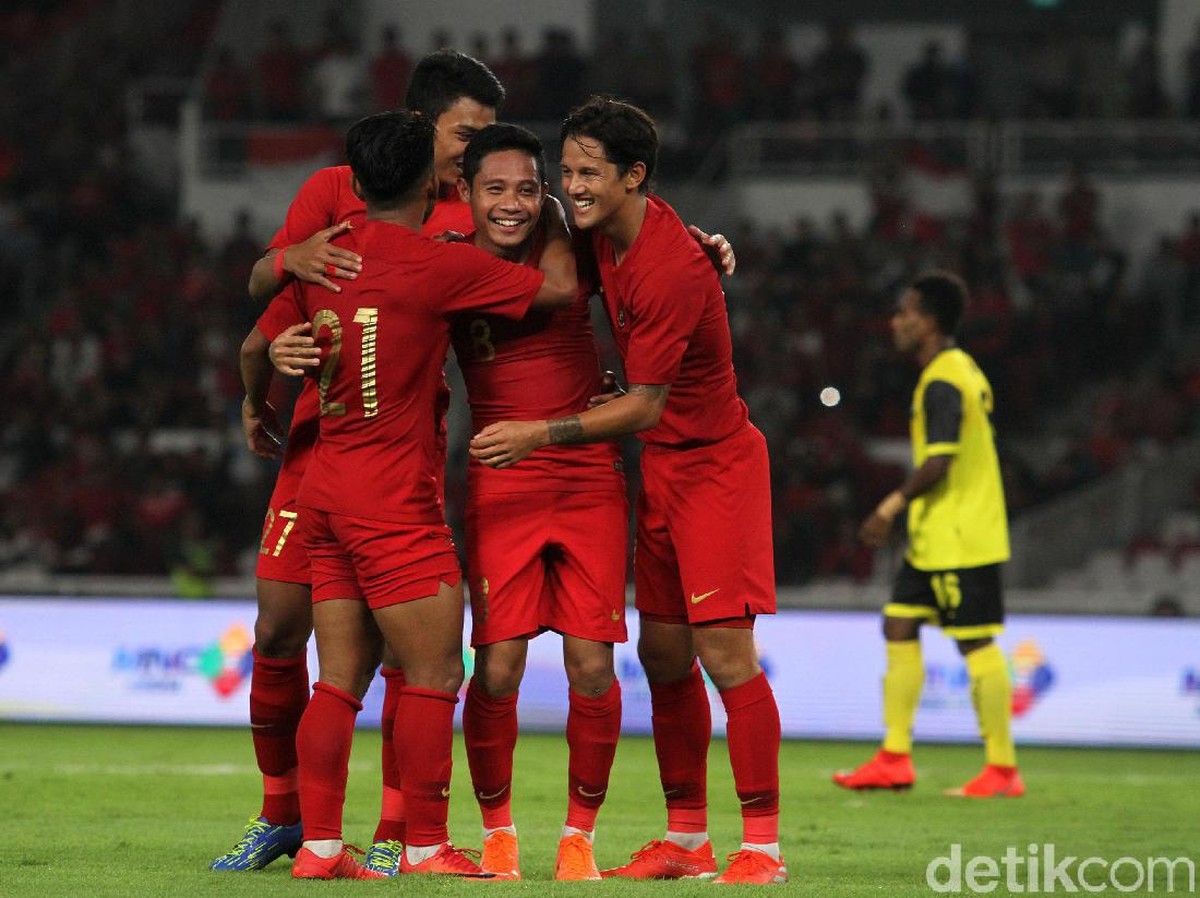 Timnas Indonesia menghadapi Malaysia di Kualifikasi Piala Dunia 2022. (Foto: Rifkianto Nugroho/Detikcom)