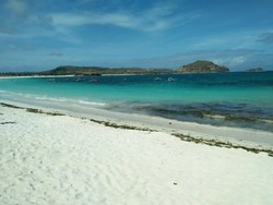 Indahnya Perjalanan Menuju Pantai Pink Lombok