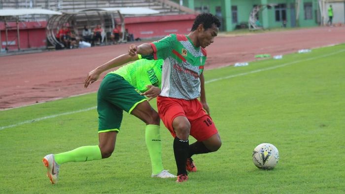 Persebaya Surabaya seri di laga ujicoba jelang melawan Madura United. (Foto: Suparno Nodhor) Persebaya Surabaya seri di laga ujicoba jelang melawan Madura United. (Foto: Suparno Nodhor)