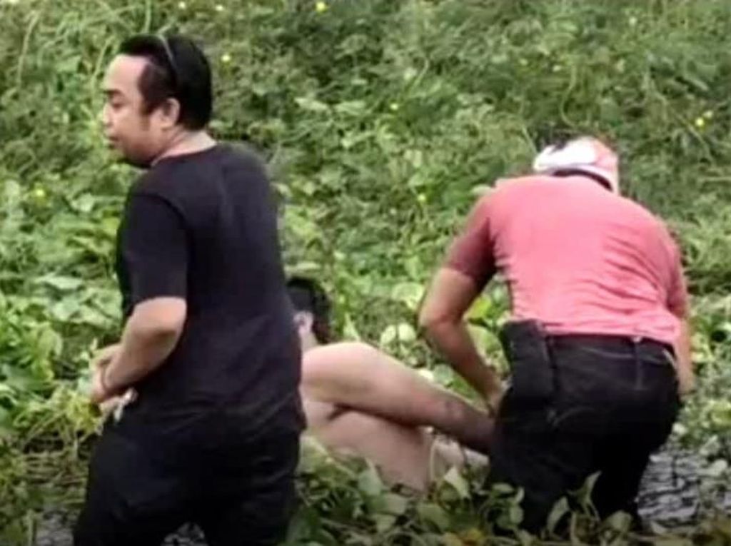 Video Beraksi di 24 Lokasi, Begal yang Patahkan Tangan Wanita Didor! Video Beraksi di 24 Lokasi, Begal yang Patahkan Tangan Wanita Didor!