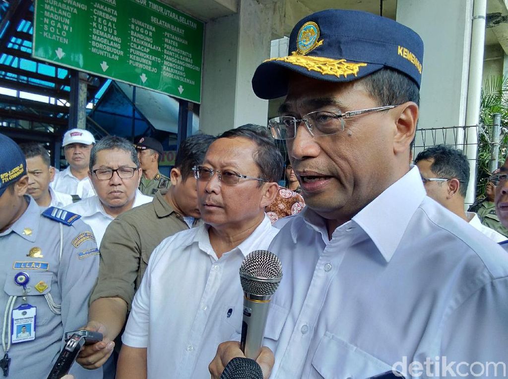 Menhub Usul Libur Mudik dan Balik Tahun Depan Sama Lamanya Menhub Usul Libur Mudik dan Balik Tahun Depan Sama Lamanya