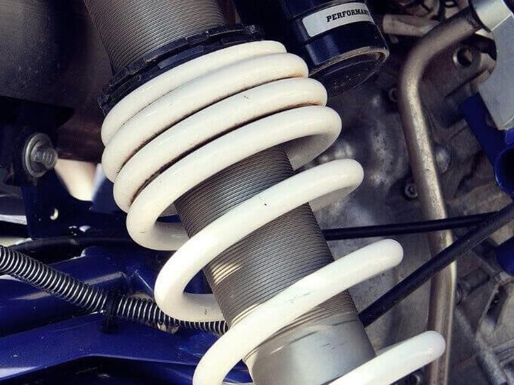 Awas! Mobil Bunyi Jedak-Jeduk Bisa Jadi Shock Breaker Mati Awas! Mobil Bunyi Jedak-Jeduk Bisa Jadi Shock Breaker Mati