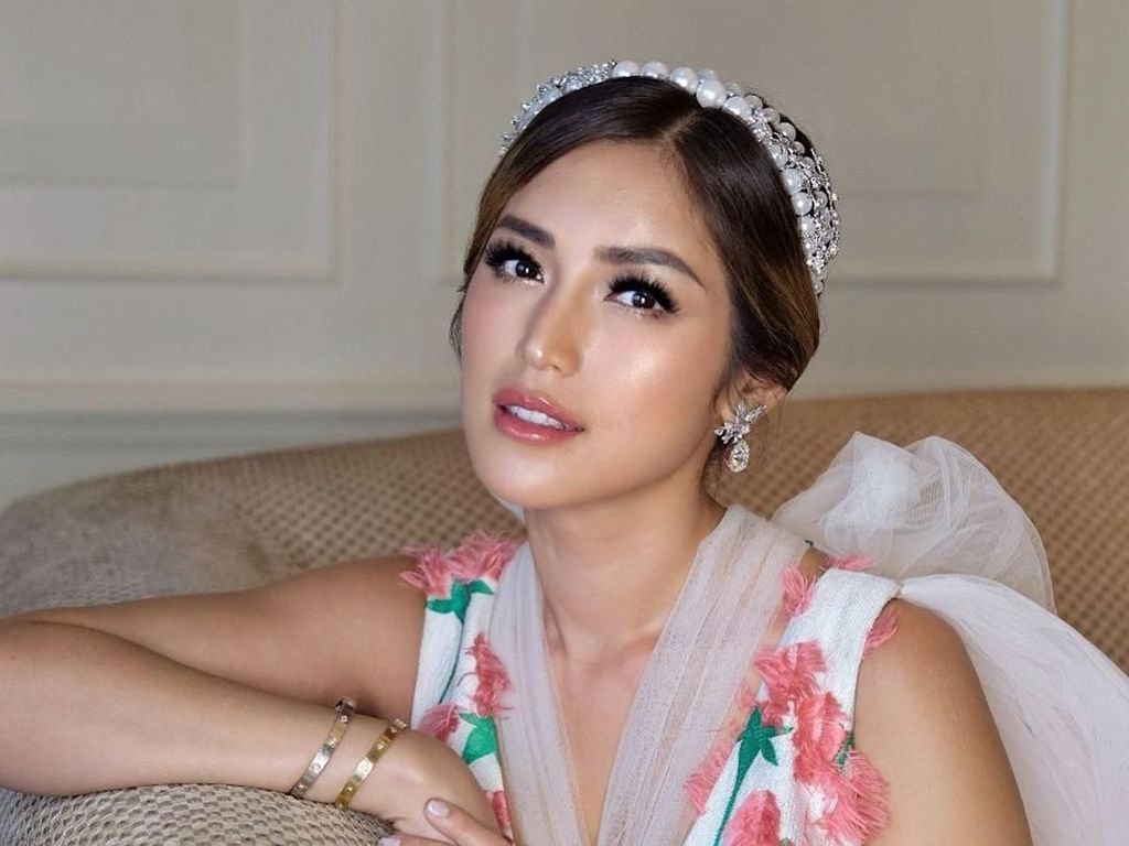 Jessica Iskandar soal Tag Ludwig: Nggak Usah Dibahas, Putus sama Nyamuk Jessica Iskandar soal Tag Ludwig: Nggak Usah Dibahas, Putus sama Nyamuk