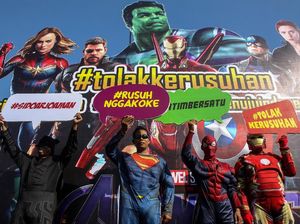 Batman, Superman, Spiderman dan Iron Man Deklarasi Tolak Kerusuhan