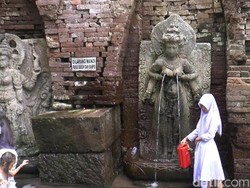 Warga Lereng Gunung Penanggungan Krisis Air, Sumber Tetek Jadi Sandaran