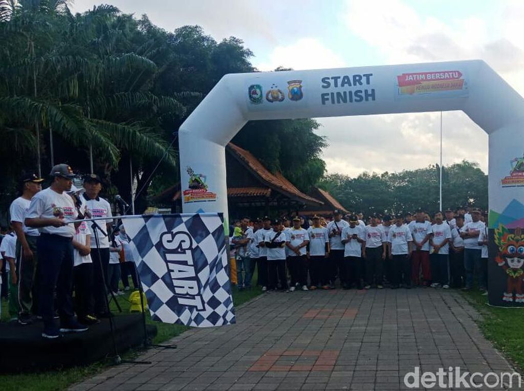 Aksi Tolak Kerusuhan Juga Digelar di Daerah-daerah Ini Aksi Tolak Kerusuhan Juga Digelar di Daerah-daerah Ini