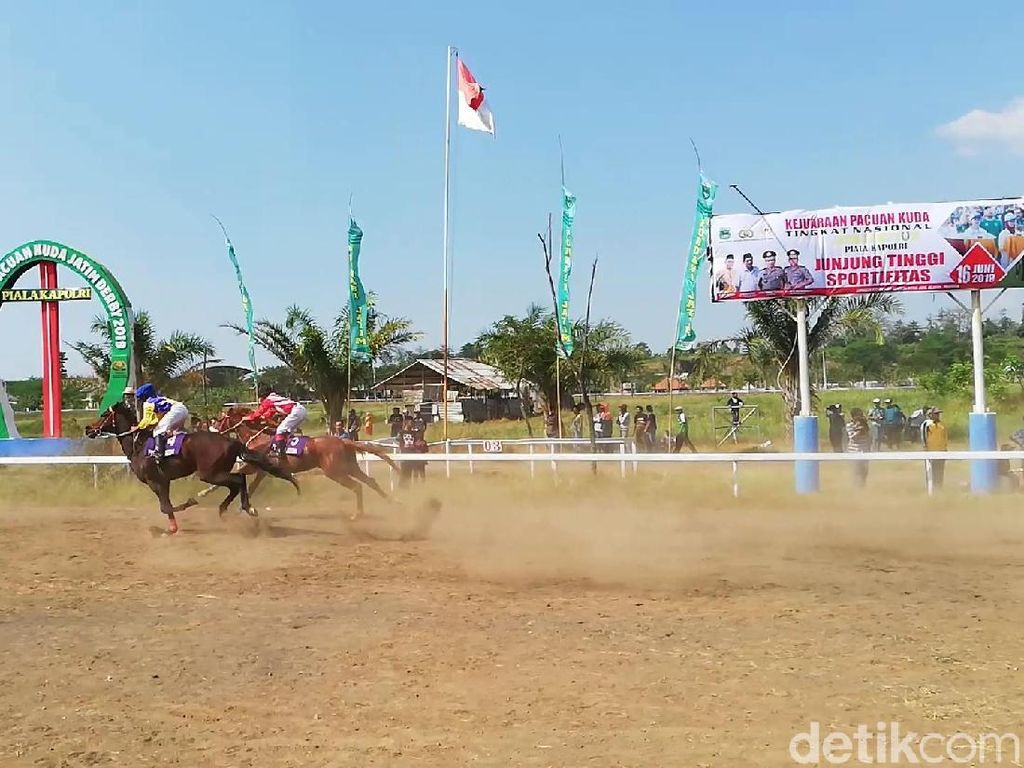 Pacuan Kuda Piala Kapolri Digelar di Pasuruan, Kuda Sidoarjo Jadi Jawara