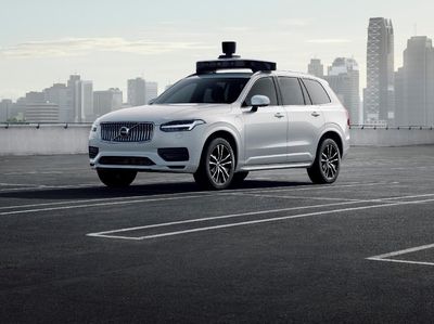 Taksi Tanpa Sopir Uber Siap Produksi