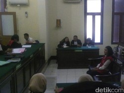 Vanessa Angel Dituntut 6 Bulan Penjara