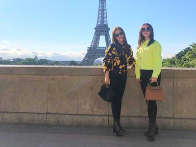 Adu Gaya Mewah Ratusan Juta Ayu Ting Ting dan Zaskia Gotik Liburan ke Eropa