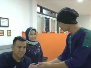 Agung Hercules Sakit, Bisnis Bakso Masih Jalan Agung Hercules Sakit, Bisnis Bakso Masih Jalan