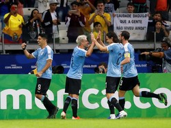 Kemenangan atas Ekuador mengantar Uruguay sementara memuncaki klasemen Grup C Copa America 2019 dengan poin tiga. Mereka unggul atas Chile dan Jepang yang baru akan bertanding Selasa (18/6/2019) besok. Luisa Gonzalez/Reuters.