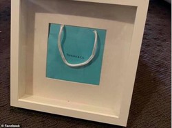 Wanita Simpan Tas Belanja Branded dalam Pigura Jadi Bahan Olokan Netizen