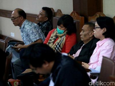 Enam Terdakwa Korupsi Massal DPRD Sumut Jalani Sidang Lanjutan