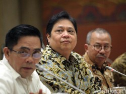 Airlangga Respons Bamsoet soal Aklamasi Pemilihan Ketum Golkar