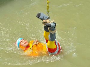 Tiru Aksi Houdini di Sungai Gangga, Pesulap India Hilang Tenggelam