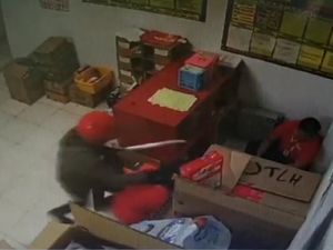 Perampokan Minimarket di Semarang, Kasir Ditodong Parang