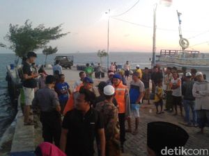 Kapal Motor Tenggelam di Perairan Sumenep, Belasan Penumpang Hilang Kapal Motor Tenggelam di Perairan Sumenep, Belasan Penumpang Hilang