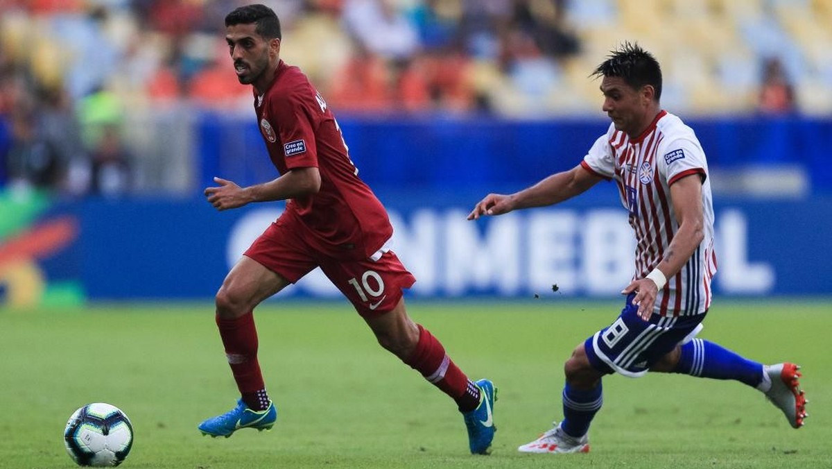 Timnas Qatar menahan Paraguay 2-2 di laga perdana Grup B Copa America 2019. (Foto: Buda Mendes/Getty Images)